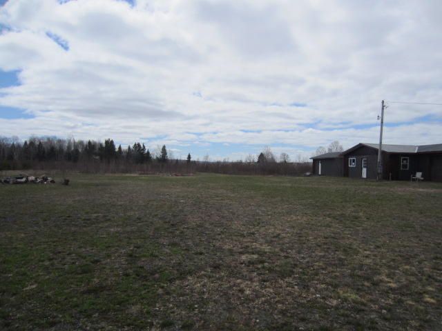 29 Sawmil Lane, Island Falls, ME 04747